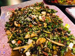酒馆螺丝鸡-醉小酒馆·川菜·江湖菜·重庆菜(观音桥旗舰店)