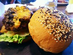 -HIGH FIVE哈福手工汉堡(桂林路店)