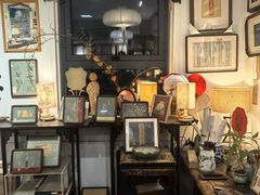 -邊城書店