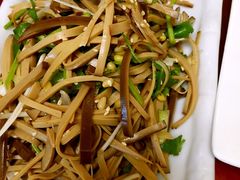 -金牌餐厅·天津菜·八珍豆腐·老爆三(瓷房子店)