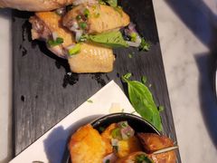 香烤鸡翅配烤薯仔-玛尚诺意式餐厅(官舍店)