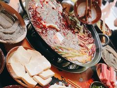 -黄潇洒老火锅(九眼桥宏济巷店)