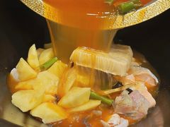-老刘生态大鱼坊铁锅炖鱼(赛马场店)