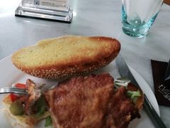 -深圳温德姆至尊酒店·大堂吧·户外花园