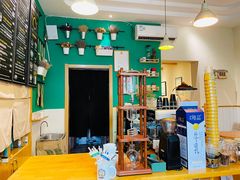 大堂-长颈鹿咖啡(大学路店)