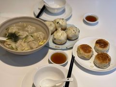 鸡汁小馄饨-光明邨大酒家(淮海路店)