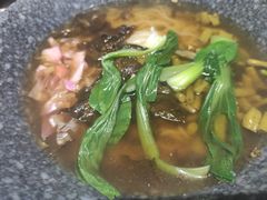 -八月美食小馆(银泰城总店)