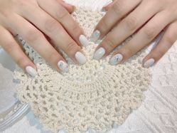 -纤纤玉手美甲美睫美容