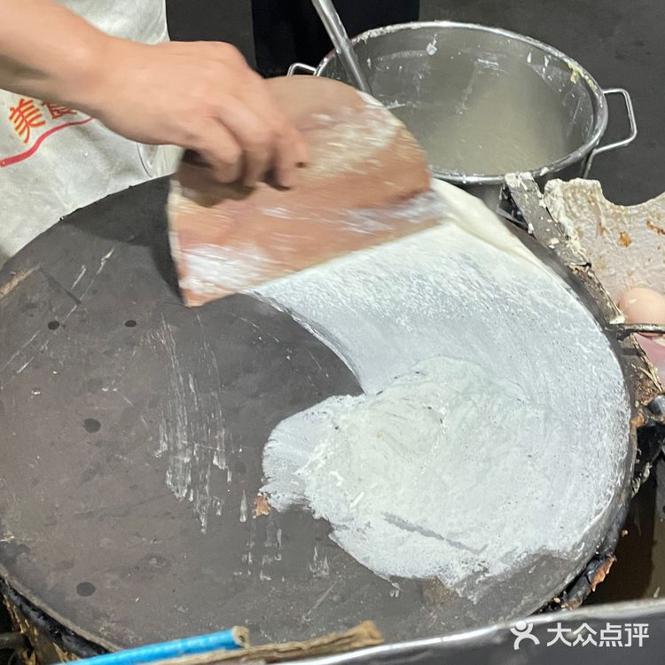 佛大的西施煎饼果子，6块钱一个真的超饱！
