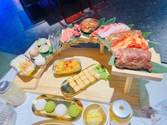 烤肉十三天梯-聚十三烤肉博物馆(魔都首店)