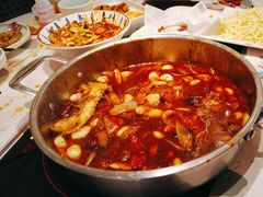 -黄记煌三汁焖锅(新佳丽江汉路店)