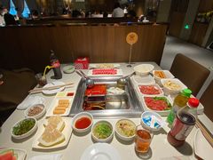-海底捞火锅鲜切牛肉主题店(长寿路店)