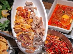 -尚尚仙·酸汤猪手·猪肚鸡火锅(华联万柳购物中心店)