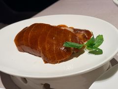 片皮鸭-四季民福烤鸭店(外滩外白渡桥店)