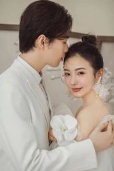 -雪中彩影婚纱摄影·微光艺术中心