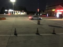 -中国石化三山服务区（渔溪方向）ESSO加油站