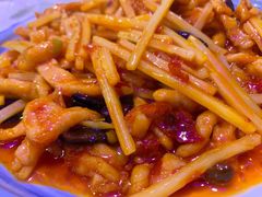 鱼香肉丝-镜泊湖酒家(兴华街金鼎店)