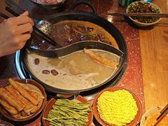 -赵美丽·重庆社区火锅·直营店(火车东站·中豪国际店)