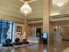 -上海虹桥西郊假日酒店