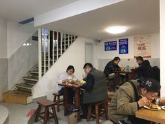 大堂-宝瑞门钉肉饼店