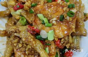 Garlic Chicken Feet with Shrimp
