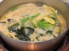 -洪氏嗨捞·猪肚鸡火锅(阳光天地店)