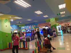 -莫莉幻想儿童乐园(武汉金银潭永旺店)