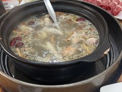 -濠轩阁特色生蚝火锅(水湾路店)