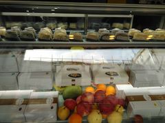 面包甜点陈列柜-薇薇安千层蛋糕(府城店)