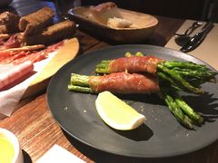 -Carbon莫卡哆·意大利复古集市餐厅(杭州大厦店)