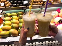 黄金奇异果凤梨汁-每日新鲜水果吧(黄浦来福士店)