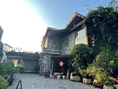 -东馆和天下特色餐饮(工农店)