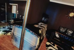 -SNOW TATTOO STUDIO