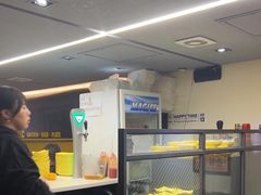 -BHC炸鸡(明洞总店)