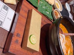 -银米·云南传统过桥米线(双廊黑金冠店)