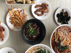 -建新园过桥米线(宝善街店)
