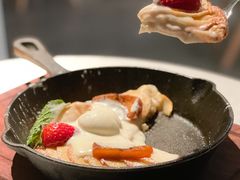 焗酥皮苹果挞配云呢拿雪糕-Oasis Bar & Grill