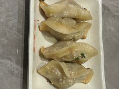 牛肉鍋貼-小姜锅贴(凤凰街店)