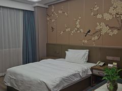-山明水秀大饭店