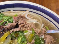 -云阿蛮云南生烫牛肉米线(奉贤路店)