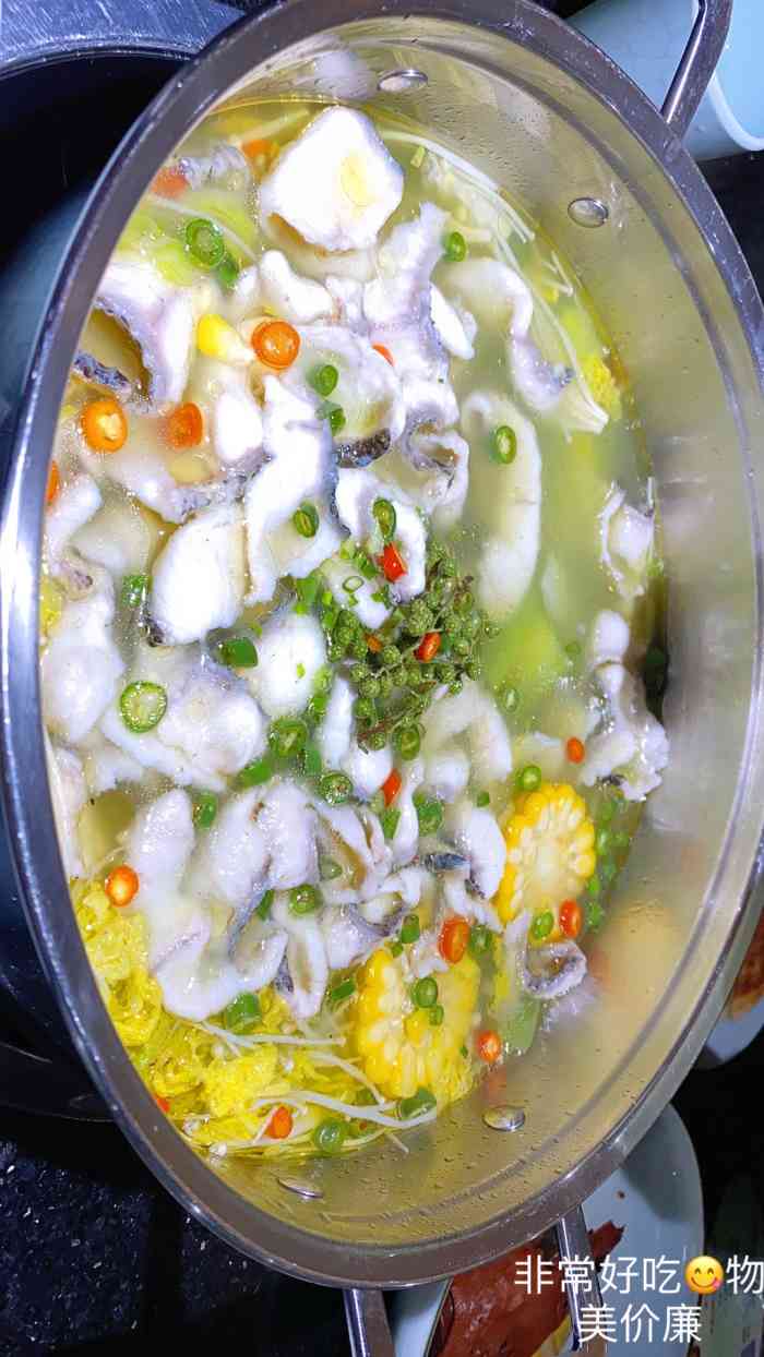 众品不住嘴青椒鱼-"[薄荷]环境:90泉城路世贸对面,看到.