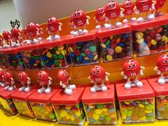 -m豆巧克力世界(上海世茂广场店)