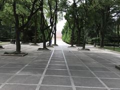 -上海市龙华烈士陵园