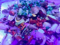 -临界音乐酒馆·小龙虾·江湖菜(华熙LIVE·鱼洞店)