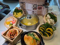 -煲王粤菜餐厅(中侨中心店)