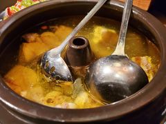 -云海肴·汽锅鸡·云南菜(天山百盛优客店)