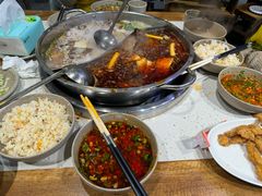 -肖肖酸萝卜鱼火锅(总店)