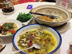 酸菜青柠鱼片-阿锋鲍鱼酒家美食汇(华安店)