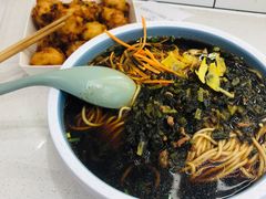 -老新隆牛肉锅贴(新街口店)