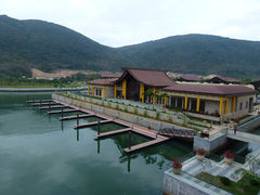 远处的山景-三亚亚龙湾瑞吉度假酒店